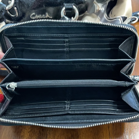 Coach purse, matching wallet. - Picture 6 of 6